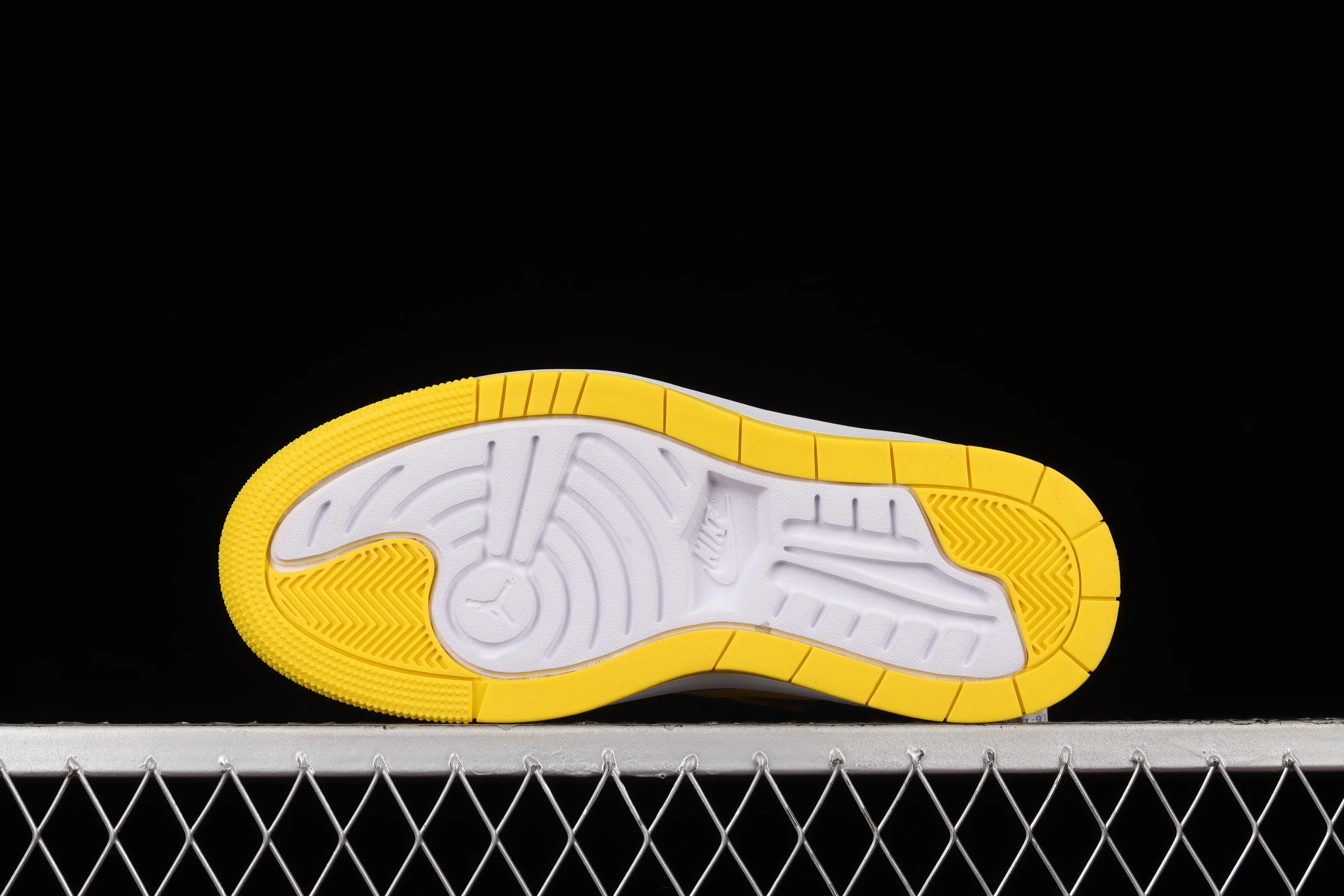 All categories Air Jordan Jordan series basketball shoes Air Jordan 1 Low Air Jordan 1 Elevate Low SE "Wolf Grey" Little AJ thick-soled retro basketball shoes DH7004-017